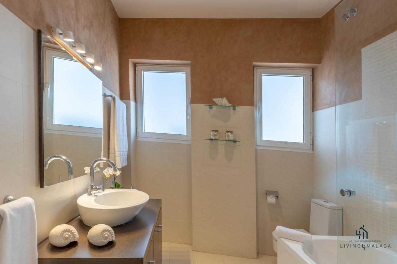 Appartamento Living4Malaga Majestic Granada Street Esterno foto